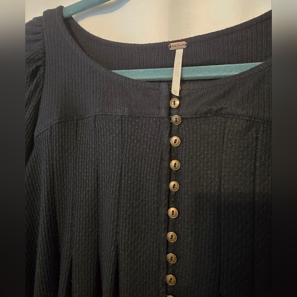 Free People Black Devon Relaxed Long Sleeve Blouse Oversized Boho Hippie Size XS - Picture 2 of 11